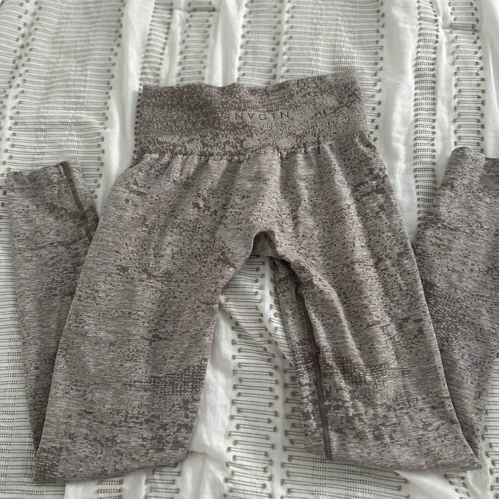 NVGN leggings like new